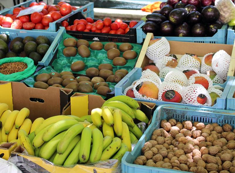 Mercadillo Semanal de Maria de la Salut