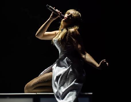 Lover: A Tribute To Taylor Swift en concert a Razzmatazz