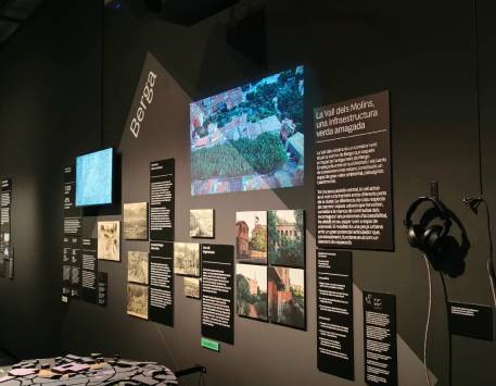 Exhibition 'Ciutats en trànsit' at Palau Robert