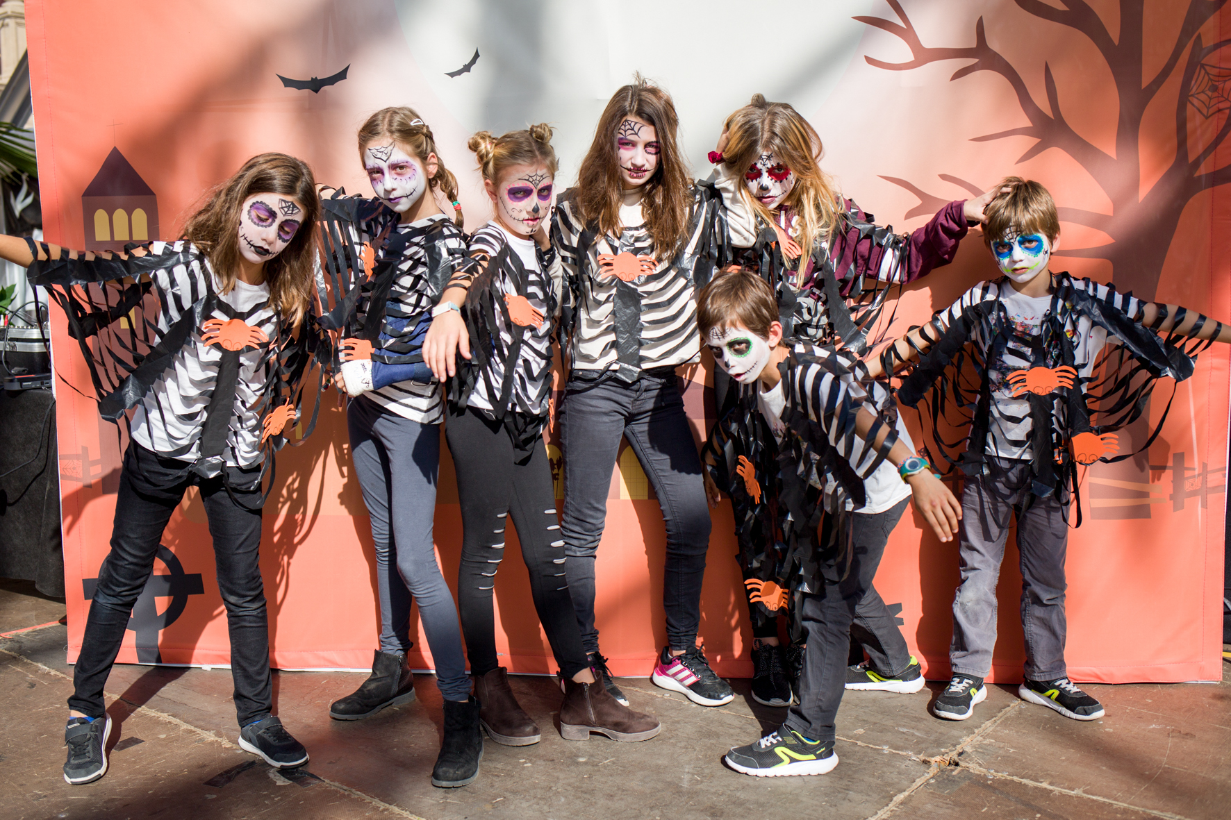 Halloween at Poble Espanyol: Creepy Halloween Family and La Zona