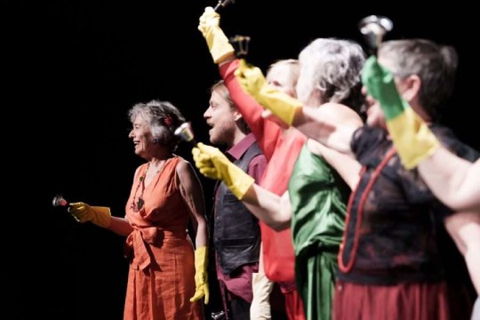 Las que tienen que servir: Tanz und Erinnerung in Bilbao