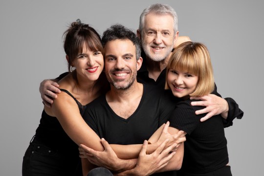 Bi palillo eta karabina bat: Premiere im Teatro Arriaga