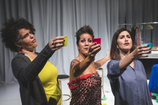 Feminíssimas: comedia teatral sobre feminismo y amistad