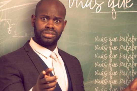 Lamine Thior presenta "Más que palabras" en Donostia