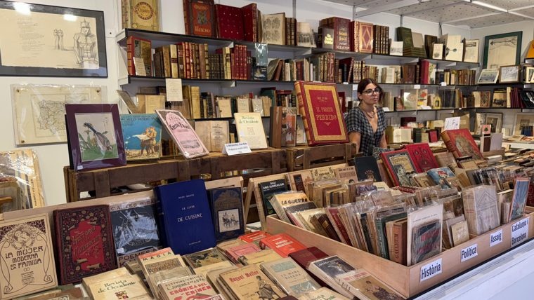 75a Fira del Llibre d'Ocasió Antic i Modern al passeig de Gràcia