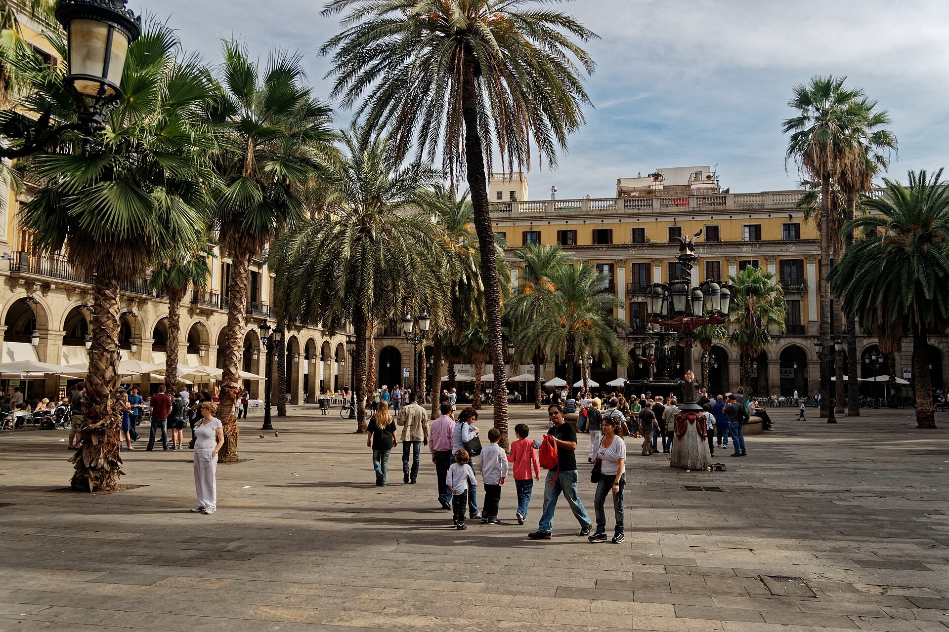 Plaça Reial coin and stamp market, every Sunday