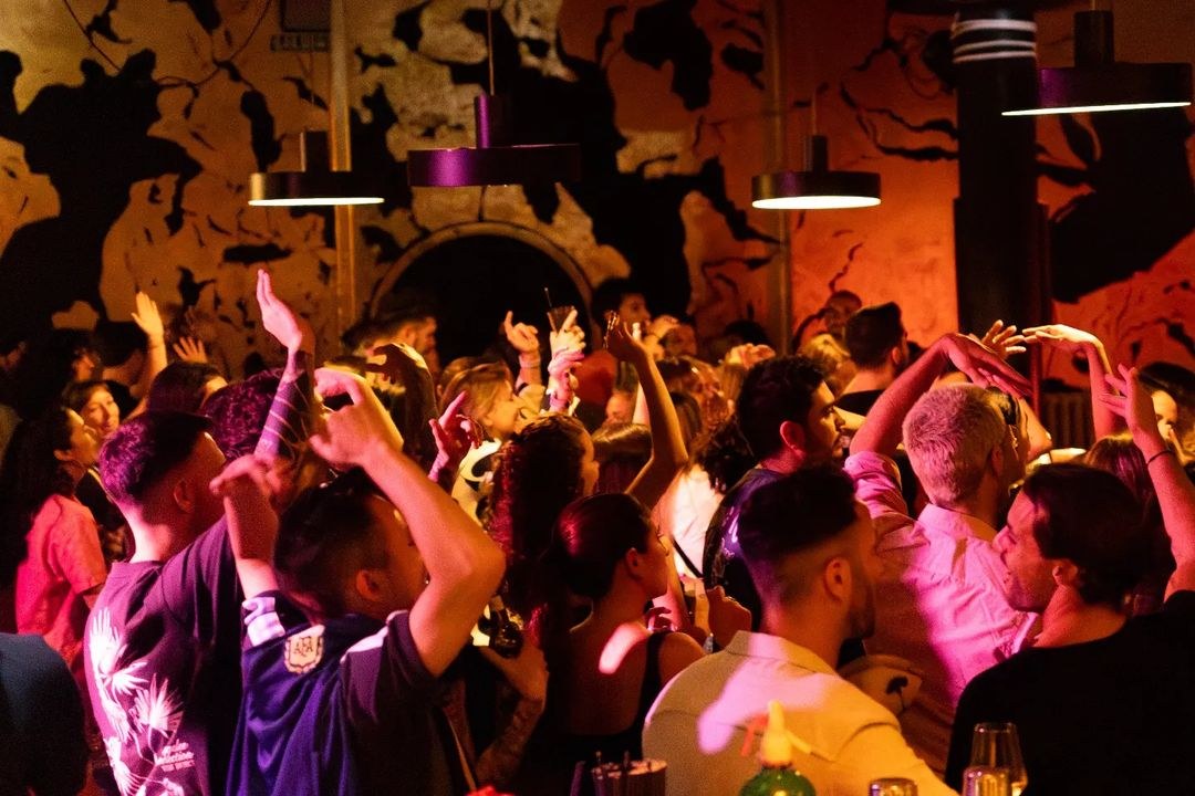 O’Cumbia Ocaña: cúmbia en viu i DJ a la Plaça Reial