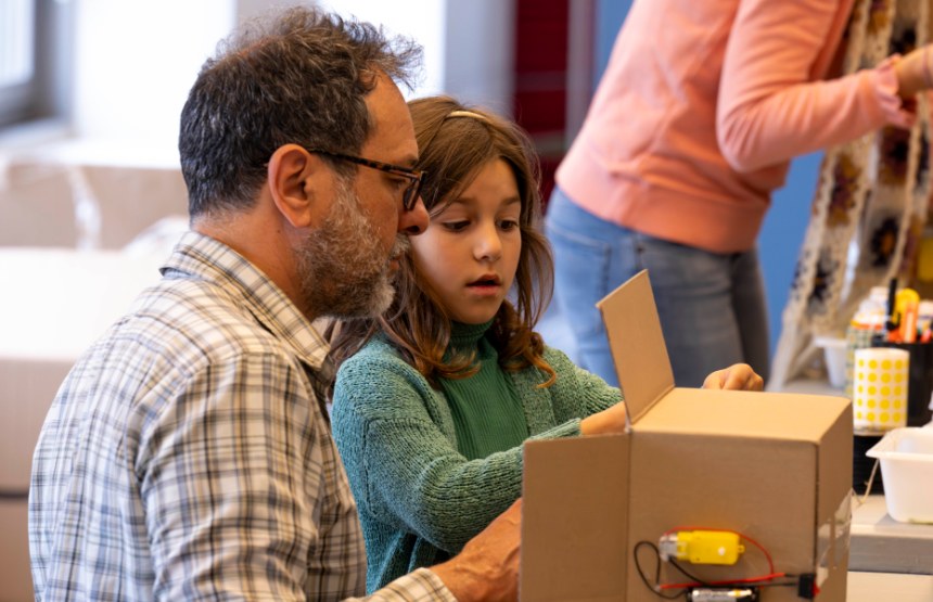 Family Workshop 'The Cardboard Orchestra' at CaixaForum Palma