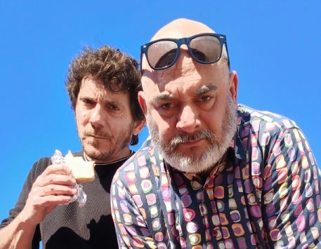 El parc: Komödie über Vaterschaft in Montgat